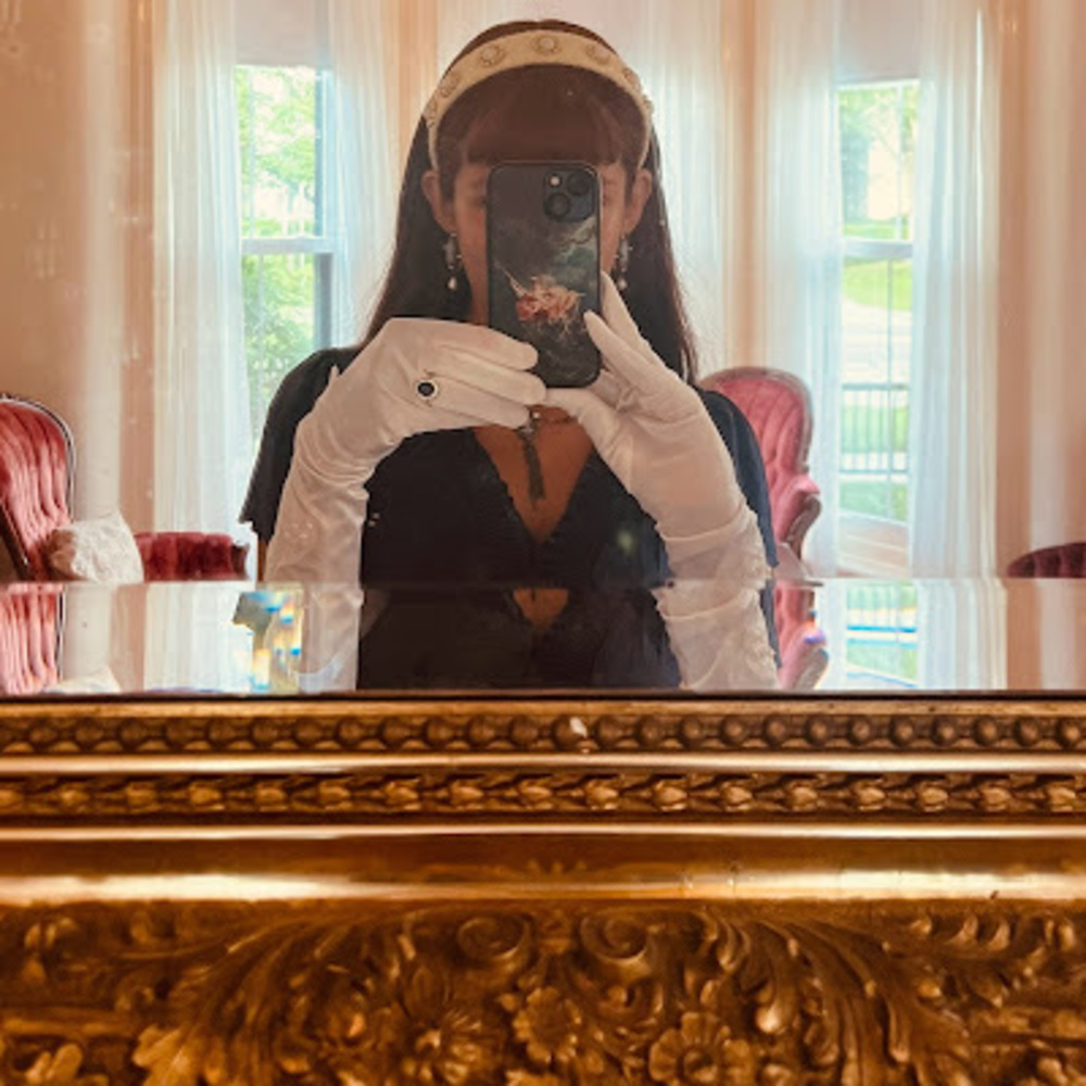 Meet your Posher, Katya